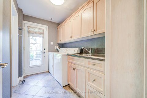 Photo 24 at 20 Blackforest Drive, Oak Ridges, Richmond Hill