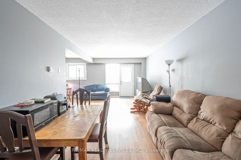 Photo 5 at 31 Sylvia Street, Grove East, Barrie