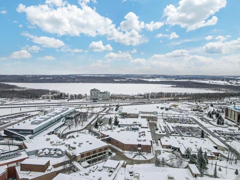 Photo 15 at 31 Sylvia Street, Grove East, Barrie