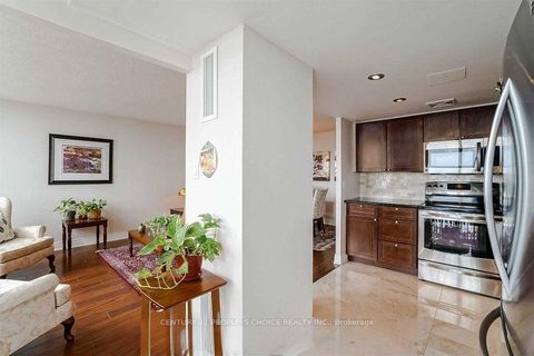 Photo 9 at 2010 - 350 Webb Drive, City Centre, Mississauga