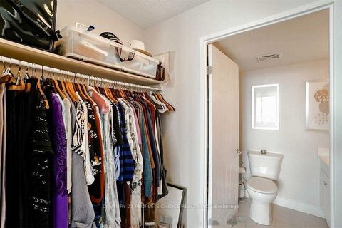 Photo 15 at 2010 - 350 Webb Drive, City Centre, Mississauga