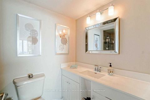 Photo 16 at 2010 - 350 Webb Drive, City Centre, Mississauga