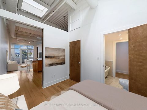 Photo 9 at 309 - 550 Hopewell Avenue, Belgravia, Toronto