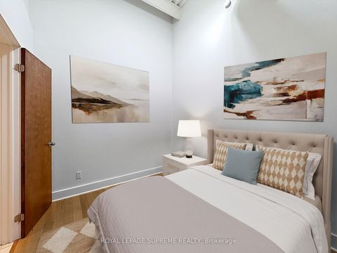 Photo 10 at 309 - 550 Hopewell Avenue, Belgravia, Toronto