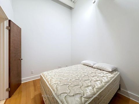 Photo 14 at 309 - 550 Hopewell Avenue, Belgravia, Toronto