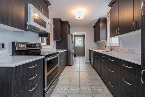 Photo 3 at 2286 25 Side Road, Alcona, Innisfil