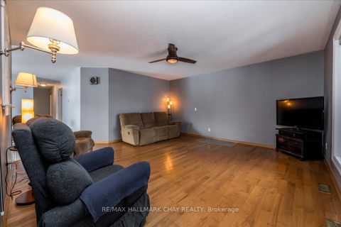 Photo 8 at 2286 25 Side Road, Alcona, Innisfil