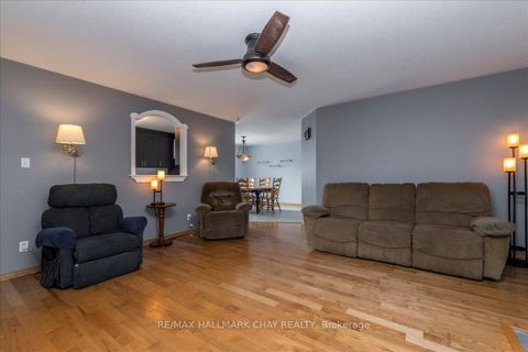 Photo 9 at 2286 25 Side Road, Alcona, Innisfil