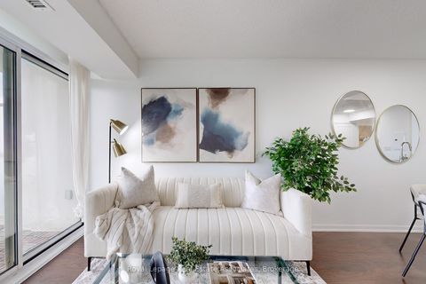 Photo 3 at 2113 - 125 Western Battery Road, Niagara, Toronto