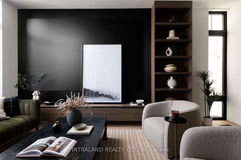 Photo 3 at 741 Richmond Street W, Niagara, Toronto