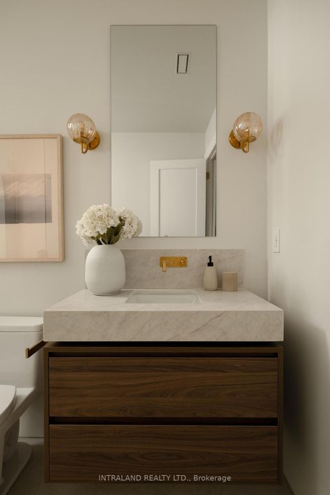 Photo 17 at 741 Richmond Street W, Niagara, Toronto