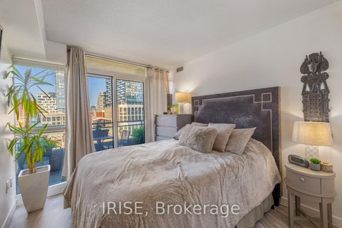 Photo 9 at 949 - 10 Capreol Court, Waterfront Communities C1, Toronto