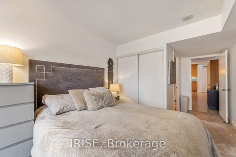 Photo 10 at 949 - 10 Capreol Court, Waterfront Communities C1, Toronto