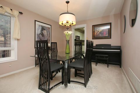 Photo 7 at 6 Coldstream Crescent, Devonsleigh, Richmond Hill