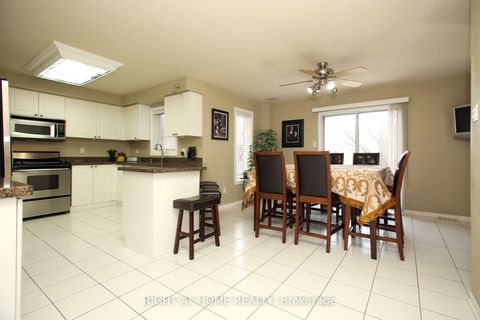 Photo 8 at 6 Coldstream Crescent, Devonsleigh, Richmond Hill