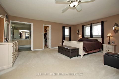 Photo 20 at 6 Coldstream Crescent, Devonsleigh, Richmond Hill