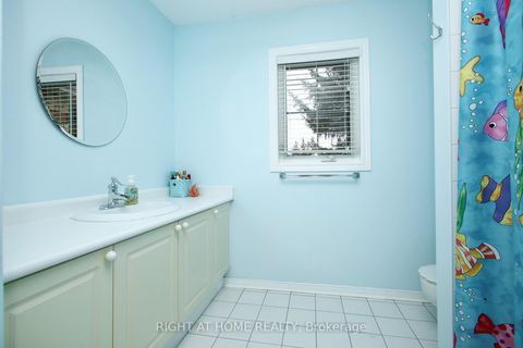 Photo 24 at 6 Coldstream Crescent, Devonsleigh, Richmond Hill