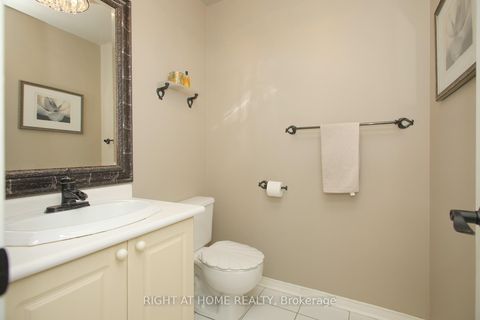 Photo 25 at 6 Coldstream Crescent, Devonsleigh, Richmond Hill