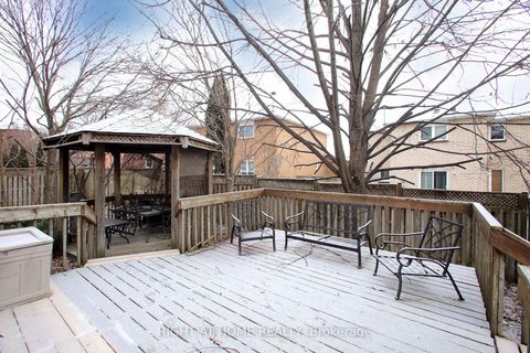 Photo 26 at 6 Coldstream Crescent, Devonsleigh, Richmond Hill