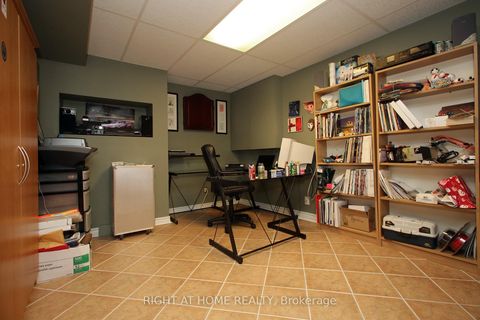 Photo 28 at 6 Coldstream Crescent, Devonsleigh, Richmond Hill