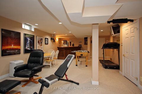 Photo 32 at 6 Coldstream Crescent, Devonsleigh, Richmond Hill