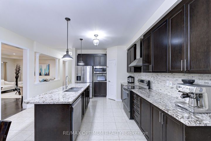 Photo 16 at 16 Ashcreek Drive, Credit Valley, Brampton