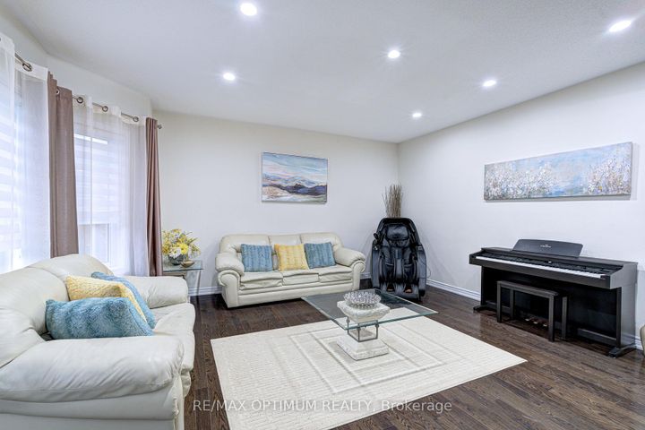 Photo 20 at 16 Ashcreek Drive, Credit Valley, Brampton