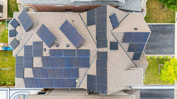 Photo 46 at 16 Ashcreek Drive, Credit Valley, Brampton