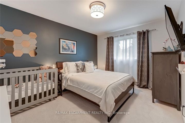 Photo 21 at 48 - 2825 Gananoque Drive, Meadowvale, Mississauga