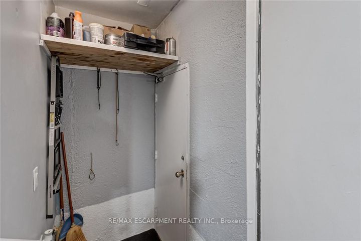 Photo 34 at 48 - 2825 Gananoque Drive, Meadowvale, Mississauga