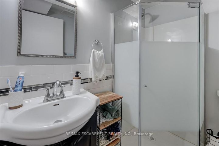 Photo 36 at 48 - 2825 Gananoque Drive, Meadowvale, Mississauga