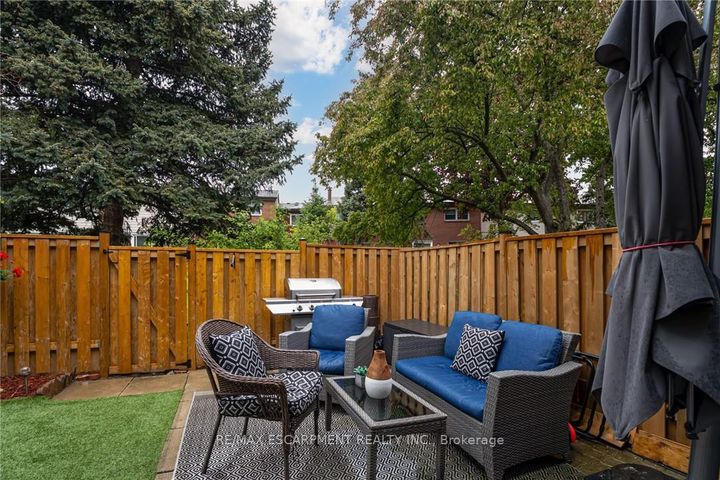 Photo 37 at 48 - 2825 Gananoque Drive, Meadowvale, Mississauga
