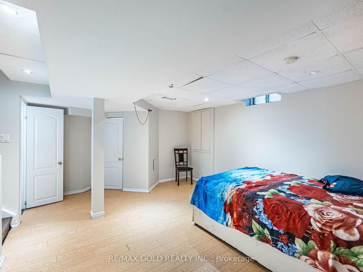 Photo 29 at 33 Fiddleneck Crescent, Wellington, Brampton