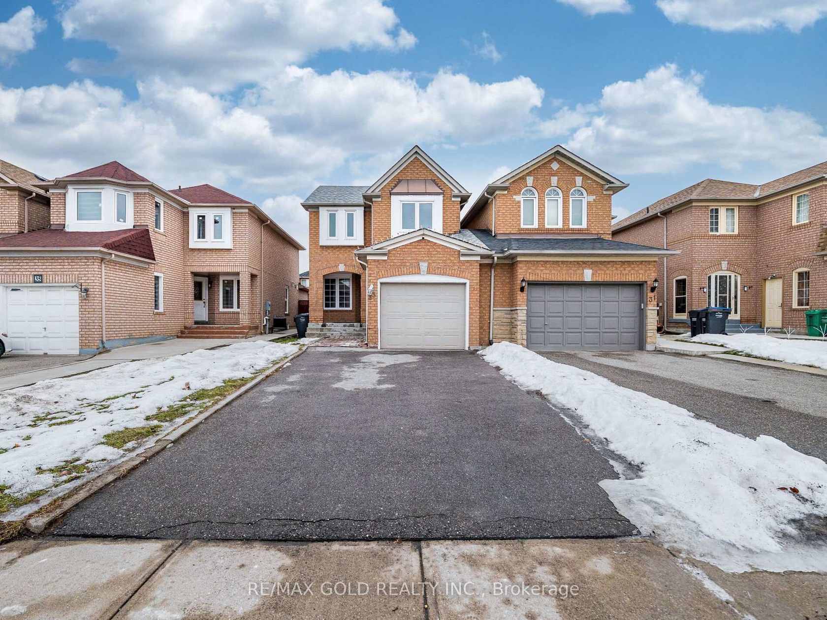 33 Fiddleneck Crescent, Wellington, Brampton 2