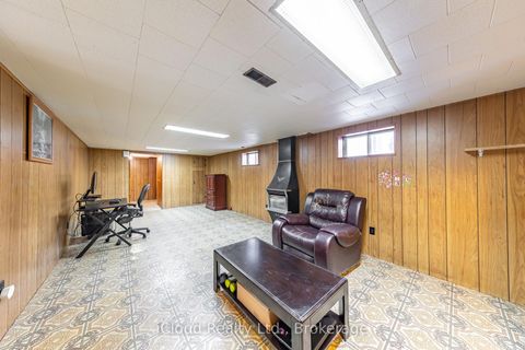 Photo 14 at 25 Monterrey Drive, Beaumonde Heights, Toronto