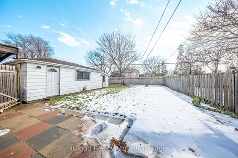 Photo 17 at 25 Monterrey Drive, Beaumonde Heights, Toronto