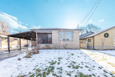 Photo 18 at 25 Monterrey Drive, Beaumonde Heights, Toronto