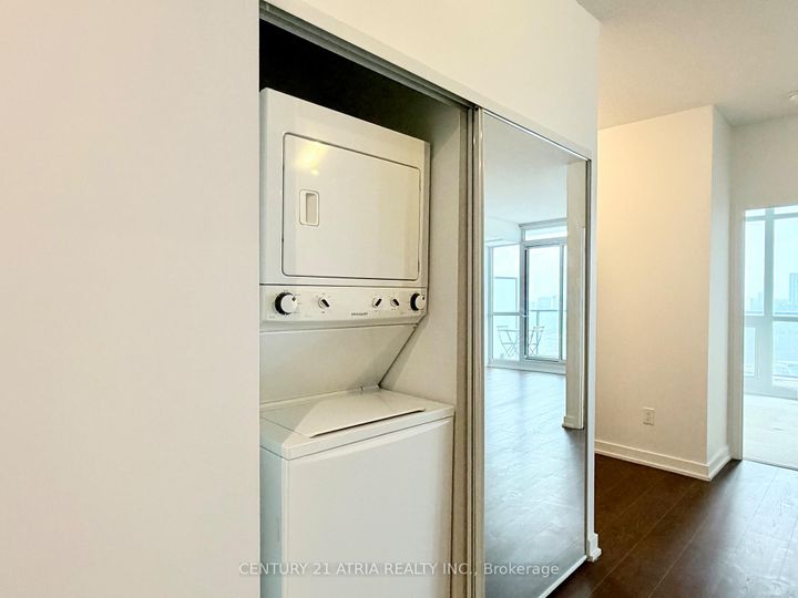 Photo 18 at 2703 - 121 McMahon Drive, Bayview Village, Toronto
