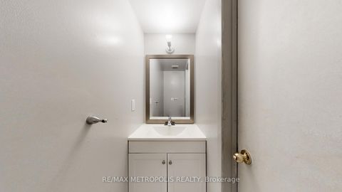 Photo 16 at 18 - 11 Livonia Place, Morningside, Toronto