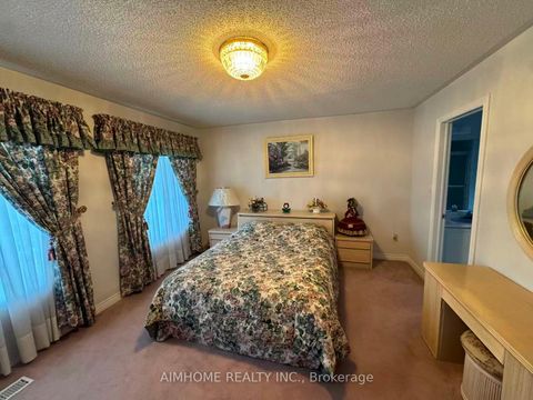 Photo 11 at 92 Springbrook Drive, Langstaff, Richmond Hill