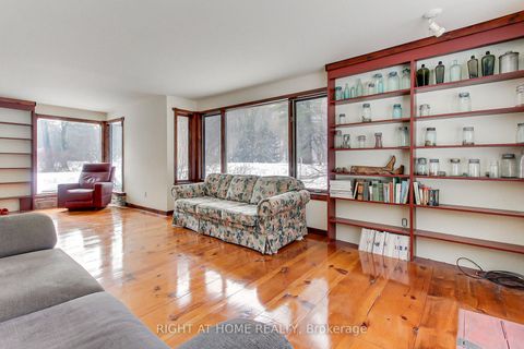 Photo 33 at 115 Valley Road, Kleinburg, Vaughan