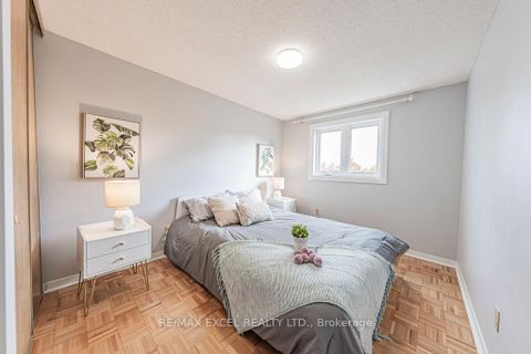 Photo 20 at 21 Brimstone Crescent, Agincourt North, Toronto