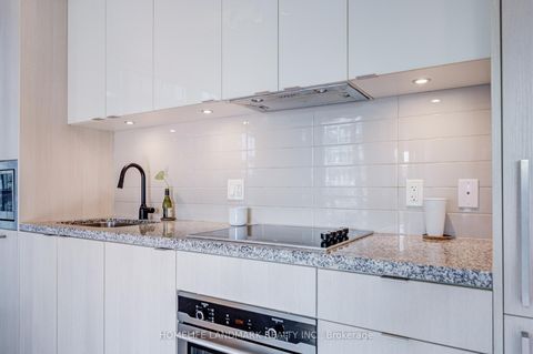 Photo 10 at 1902 - 125 Blue Jays Way, Waterfront Communities C1, Toronto