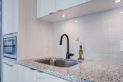 Photo 12 at 1902 - 125 Blue Jays Way, Waterfront Communities C1, Toronto