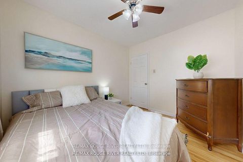 Photo 18 at 18 Darlingside Drive, West Hill, Toronto