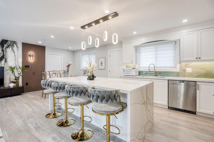 Photo 8 at 2 Lesgay Crescent, Don Valley Village, Toronto