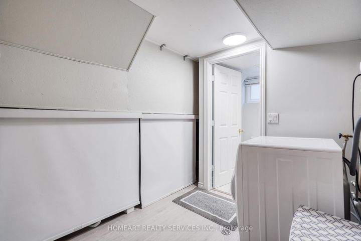 Photo 18 at 2 Lesgay Crescent, Don Valley Village, Toronto