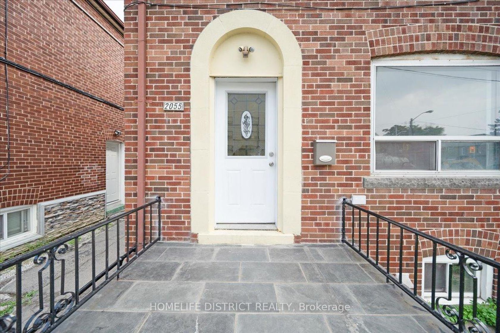 2055 Eglinton Avenue W, Fairbank, Toronto 