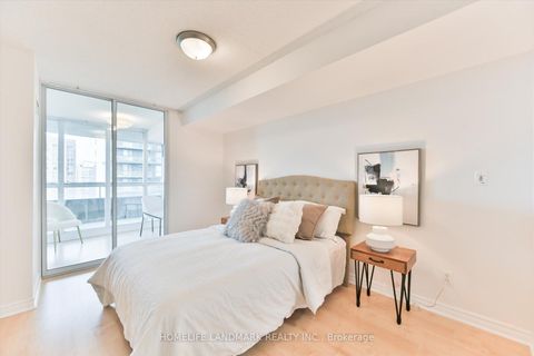 Photo 13 at 2311 - 18 Spring Garden Avenue, Willowdale East, Toronto