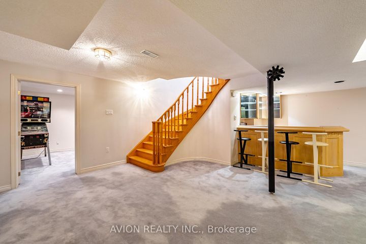 Photo 32 at 103 Spadina Road, Bayview Hill, Richmond Hill